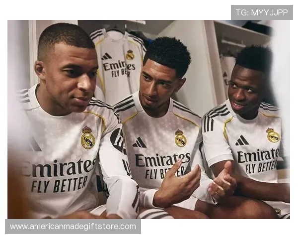 巴黎圣日耳曼的伪豪门本质：为何他们总是在欧冠关键时刻崩溃？