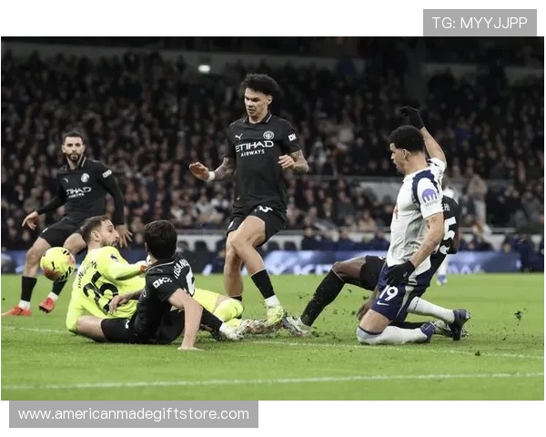 曼城防守稳定性问题:当前表现波动对争冠形势产生影响 曼城防守稳定性问题:当前表现波动对争冠形势产生影响