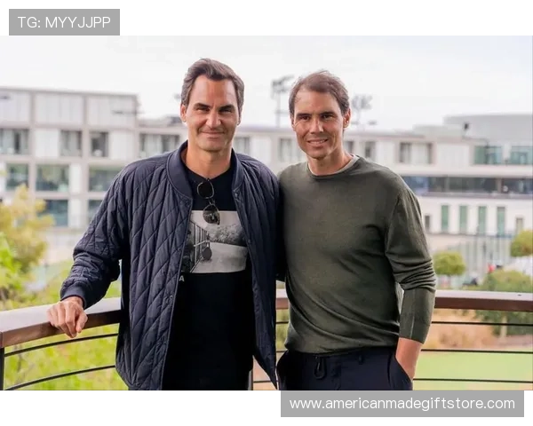 费德勒退役后每天喝三杯咖啡，穿拖鞋遛狗，像极了隔壁刚退休的大学教授